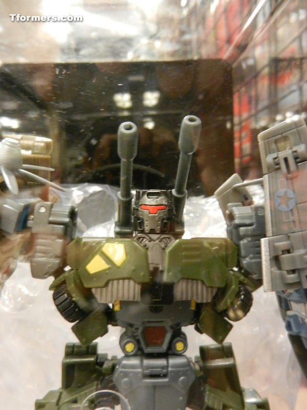 Tfc Toys Iron Army  (3 of 26)